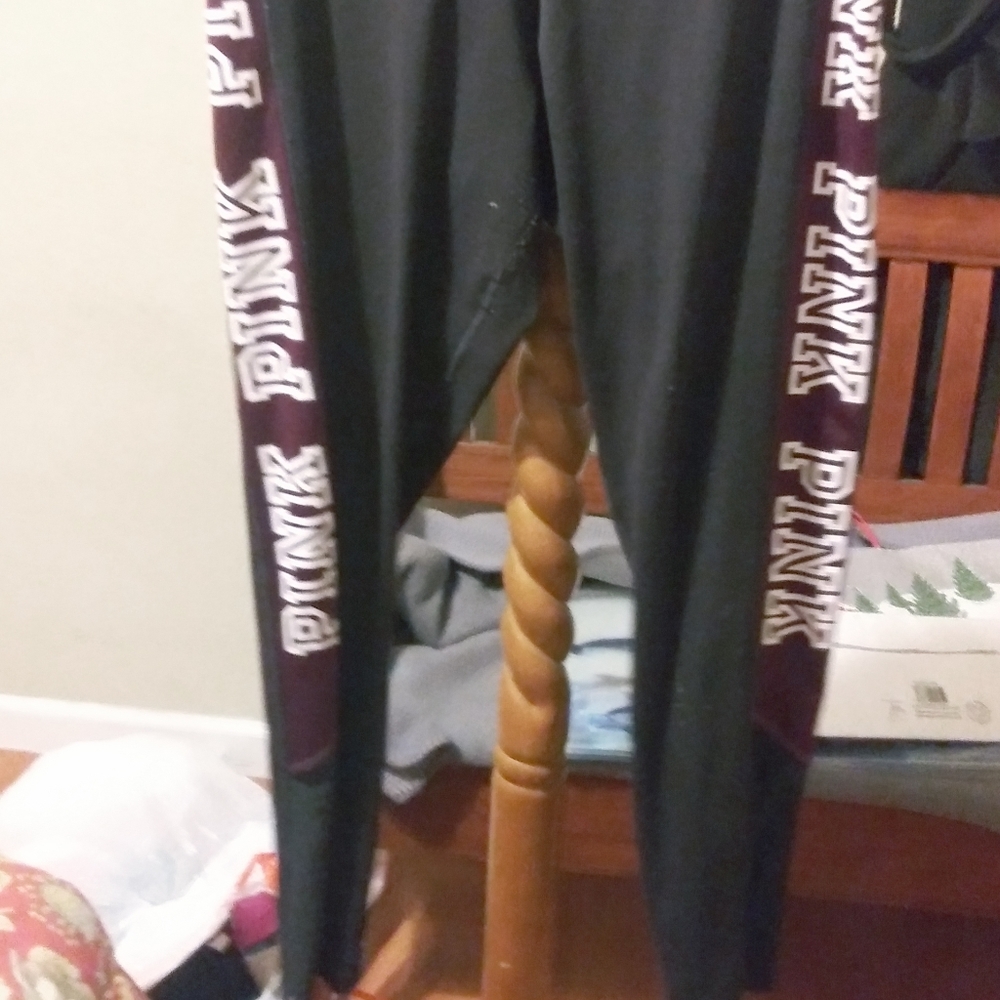 Pink workout gear - Picture 3 of 5